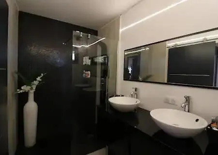 Superbe Appartement Toit Terasse Vue Mer Saint-Laurent-du-Var Buitenkant foto